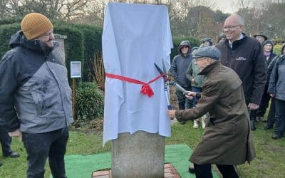 A new arrival – ‘Confluence’ by Jonathan Luxley unveiled in the Walled Garden